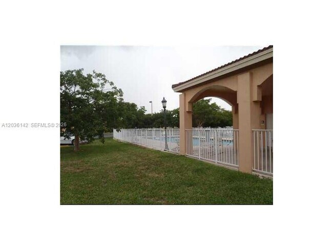 Building Photo - 15741 SW 137th Ave