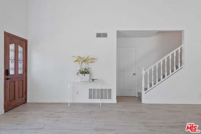 Building Photo - 8473 Penfield Ave