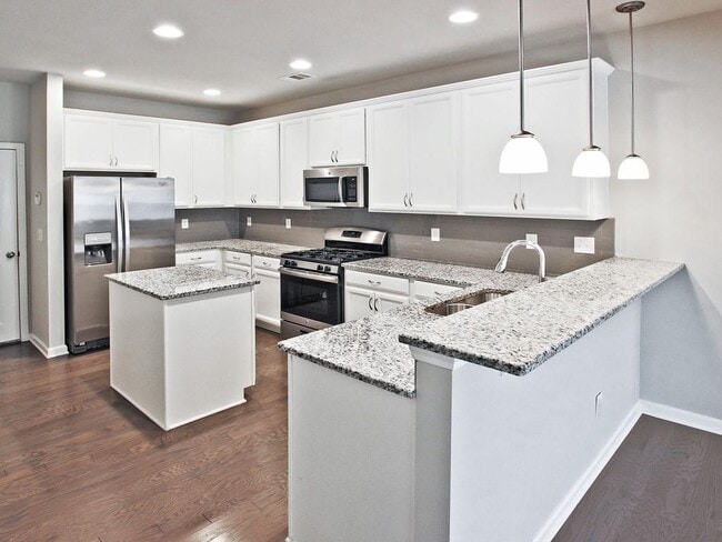 Building Photo - 3166 Cross Creek Dr
