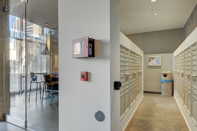 Building Photo - Juhl 345-City Views from this Spacious Deluxe Studio Residence