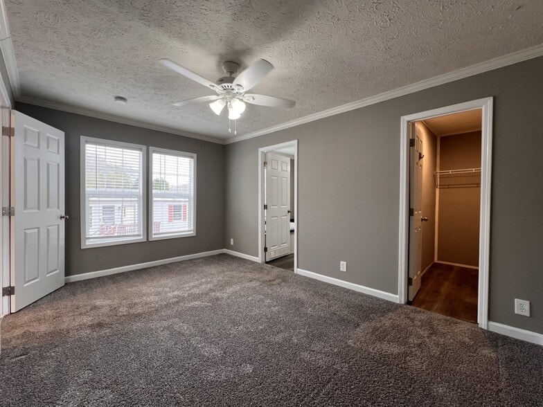 Building Photo - 258 Field Pine Dr