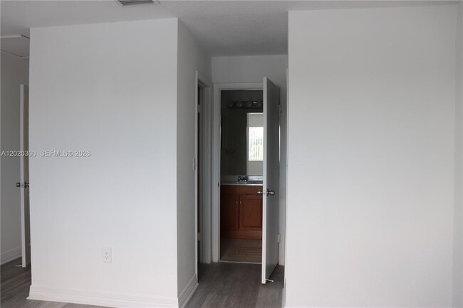 Building Photo - 5200 NW 31st Ave