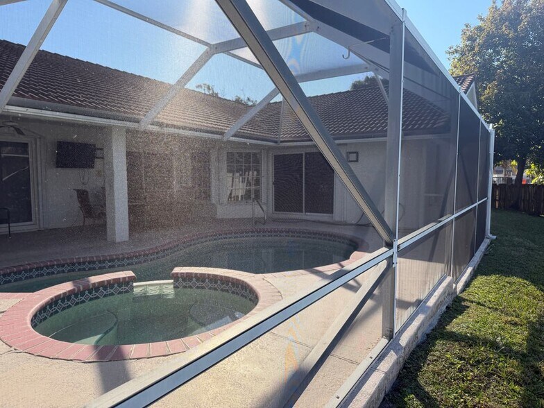 Building Photo - 11241 NW 22nd St