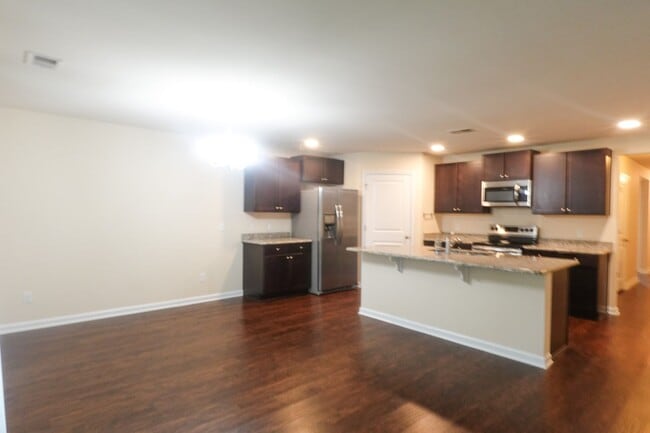 Building Photo - Coming Available!