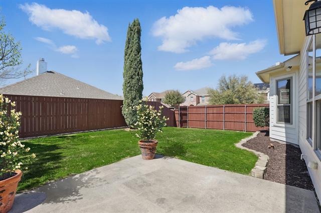 Building Photo - 400 Crossbill Ln