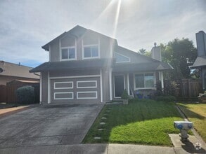 Building Photo - Bright and Cheery well maintained 3 bedroo...
