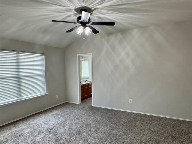 Building Photo - 204 S Chestnut St