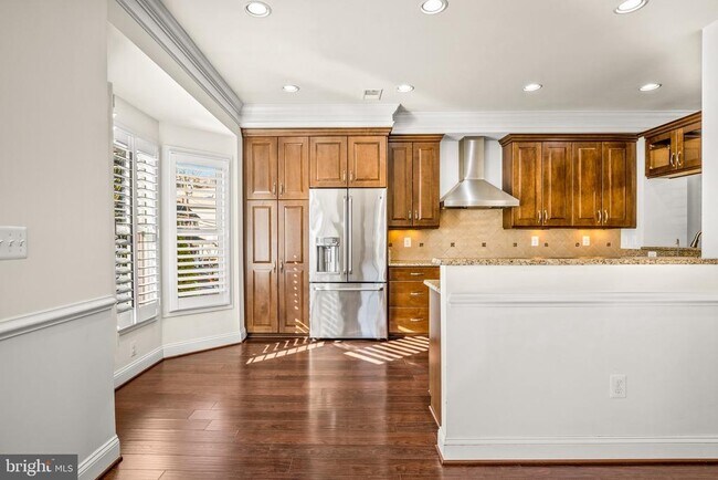 Building Photo - 211 Mill St