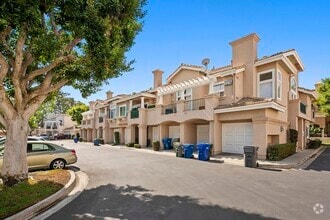 Building Photo - 7274 Shoreline Dr