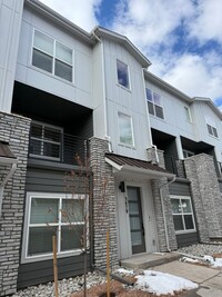 Building Photo - Gorgeous New Construction 4 bedroom Townhome