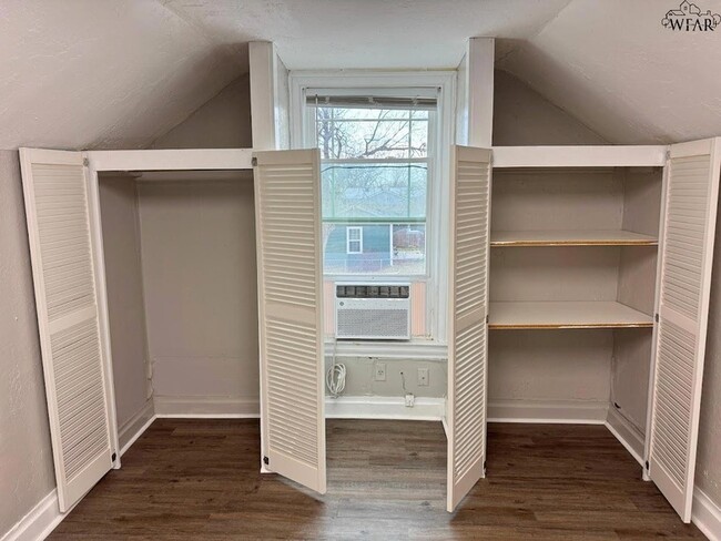 Building Photo - 2015 Polk St