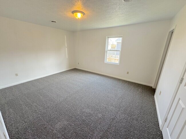 Building Photo - 814 Griffin St