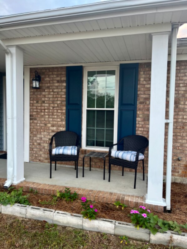 Building Photo - 3719 Lyncrest Dr
