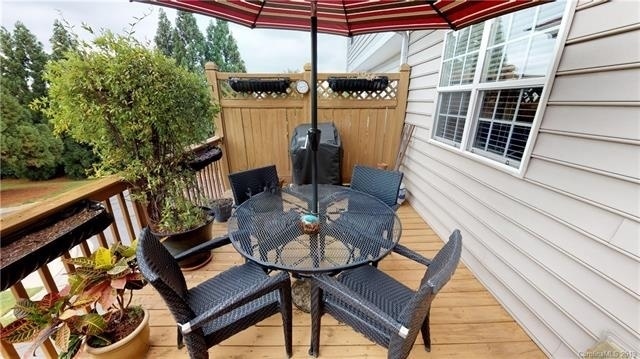 Building Photo - 15267 Kessler Dr