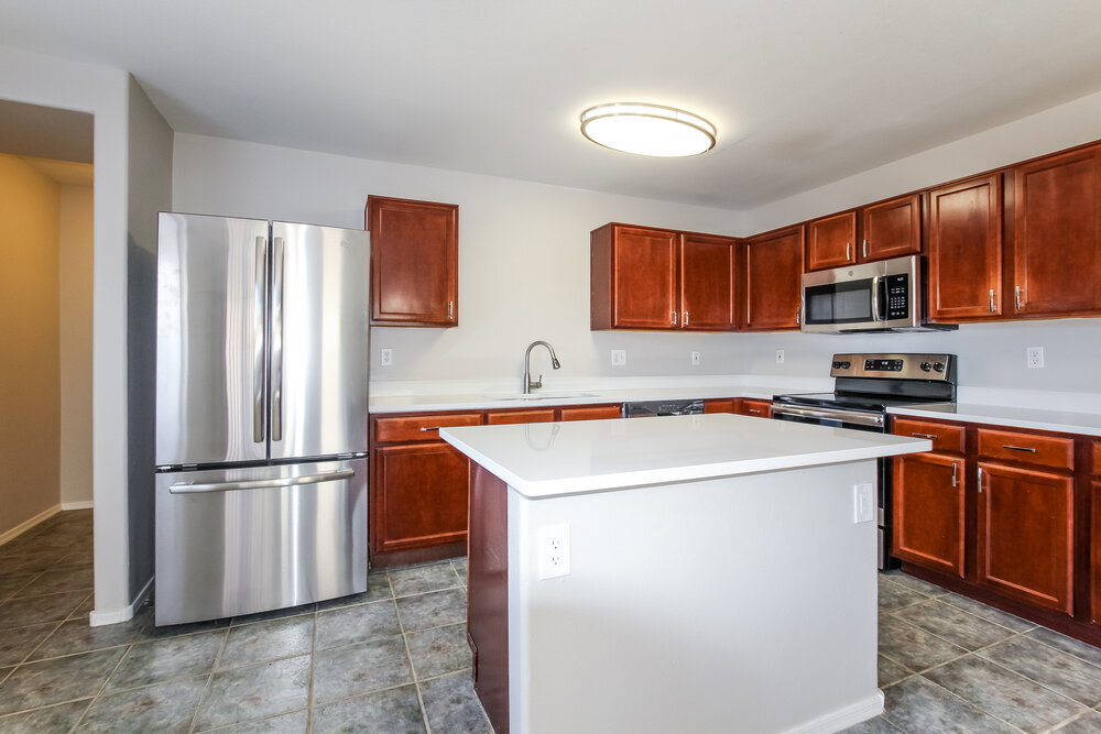 Building Photo - 11610 W Columbine Dr