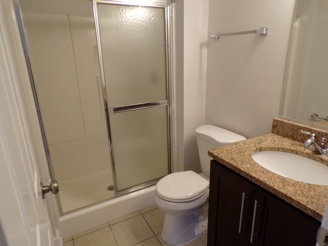 Building Photo - 891 Essex Cir