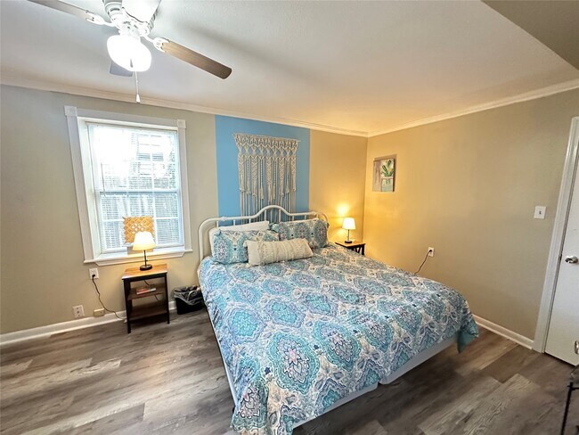 Building Photo - 2014 39th St