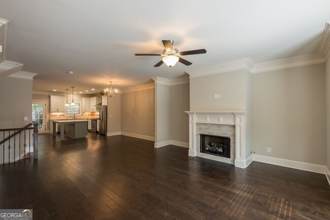 Building Photo - 921 Hickory Leaf Ct SE