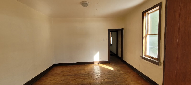 Building Photo - 164 Dupont St