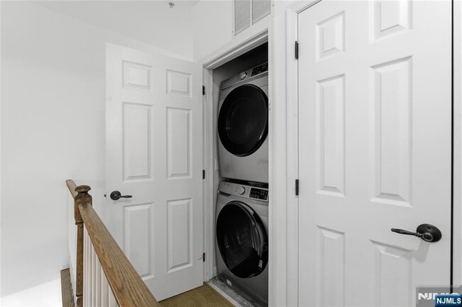 Building Photo - 25 Veterans Dr