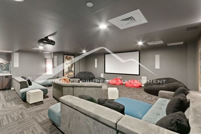 Building Photo - Luxury Condo with Stunning Views and Central AC