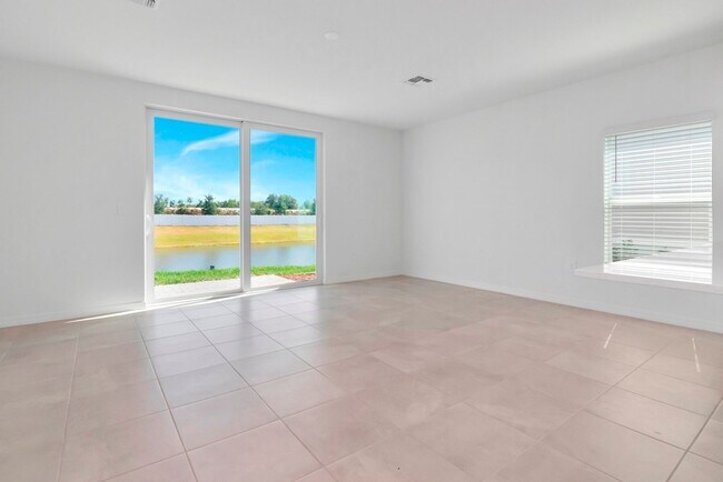 Building Photo - Brand-New 3BR/2.5BA Townhome in Lakewood Ranch — Internet, Trash & Lawn Care Included