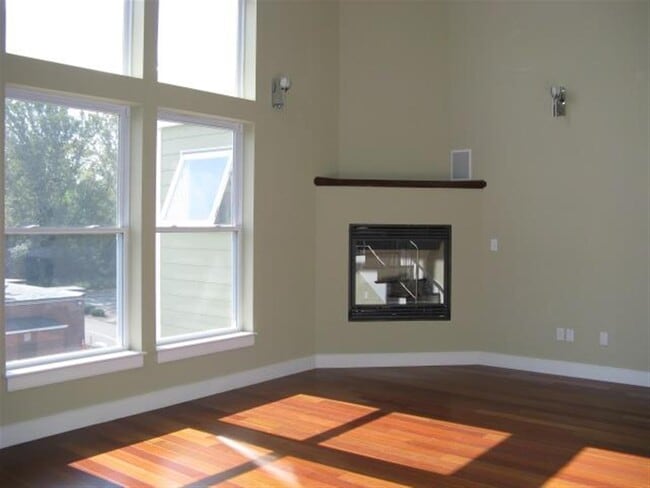 Building Photo - 27 Wheeler St