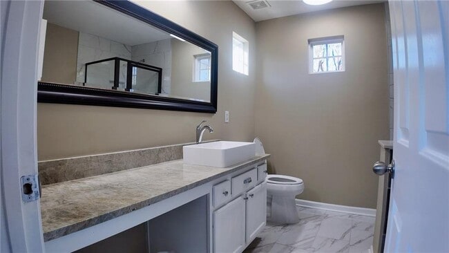 Building Photo - 363 Hiawassee Dr