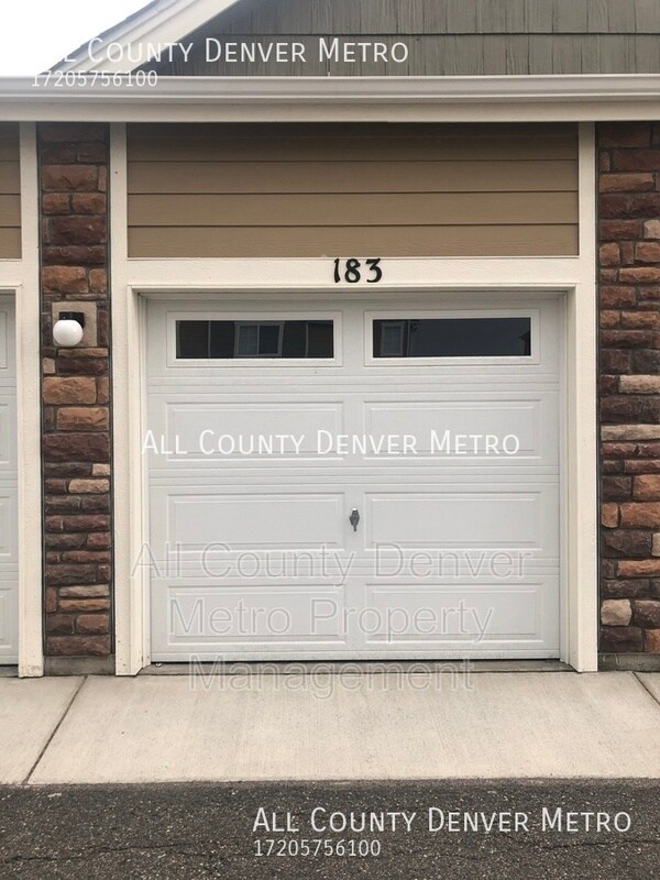 Building Photo - 12854 Jasmine St
