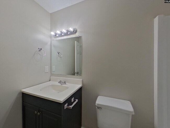 Building Photo - 18 Glen Knoll Ct