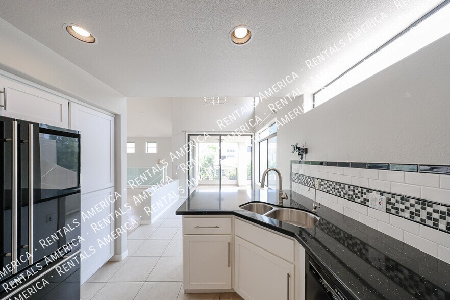 Building Photo - 7400 E Gainey Club Dr