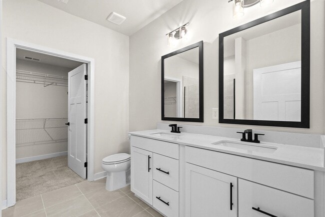 Building Photo - 2600 Elowen Ln