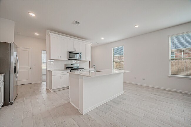 Building Photo - 7138 Glennwick Grv Ln