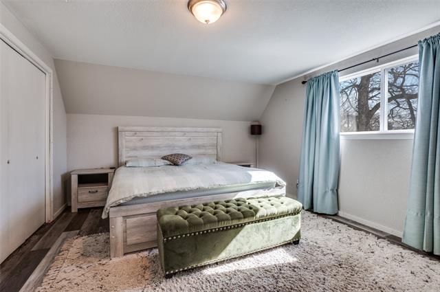 Building Photo - 2214 W 11th St