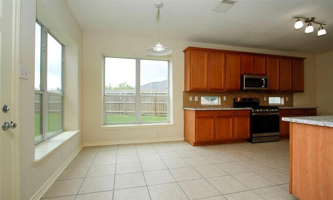 Building Photo - 20506 Spring Lilac Ln