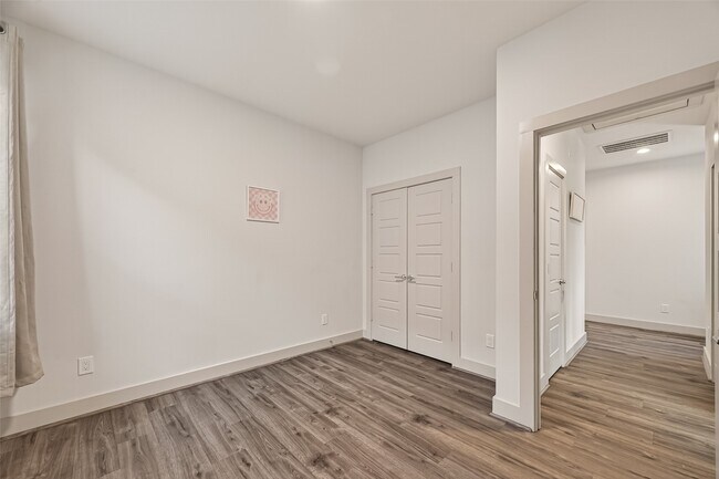 Building Photo - 4418 Bora Bora Ln