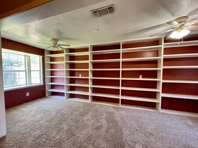 Building Photo - 4612 Buffalo Trail