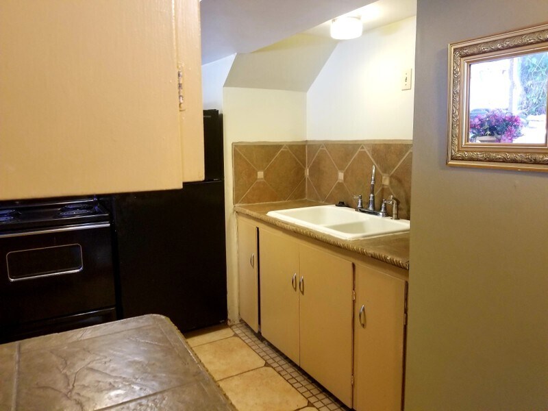 Building Photo - 1375 E Gilmer Dr