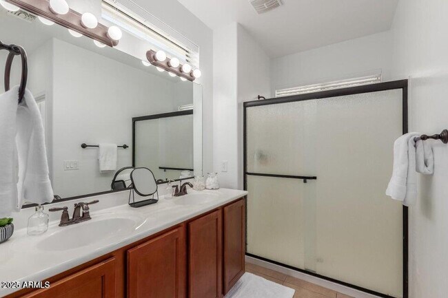 Building Photo - 3467 S Falcon Dr