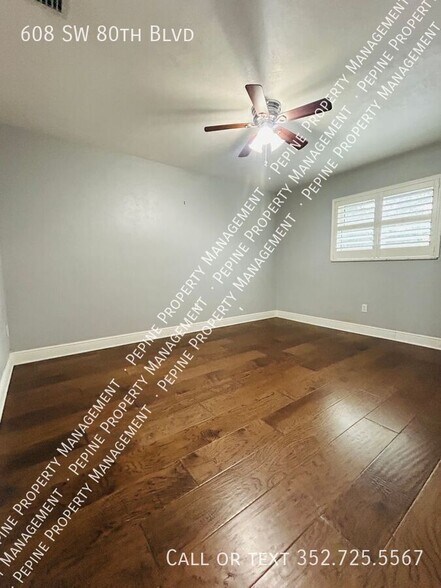 Building Photo - 608 SW 80th Blvd