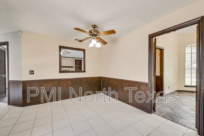 Building Photo - 3009 Malibu Pl