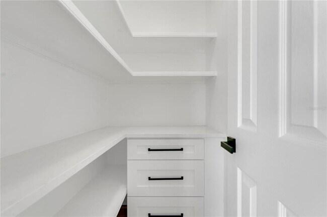 Building Photo - 531 Flower Fields Ln