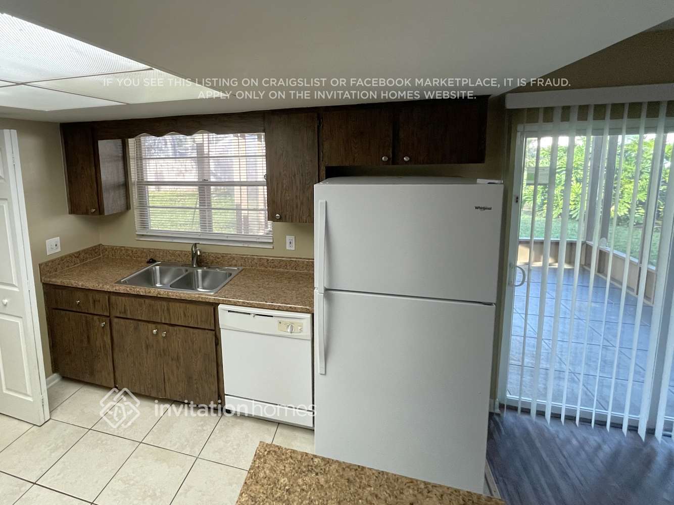 Building Photo - 813 Senate Ct