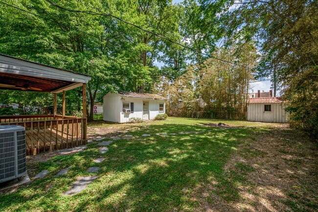 Building Photo - Charming 3-Bedroom, 1 Bath Home located in Sandston-$1750/Mo
