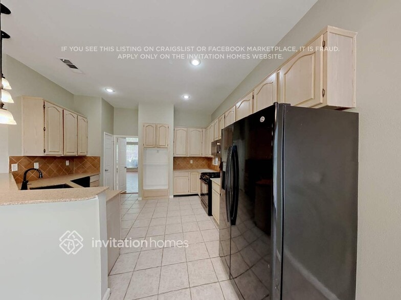 Building Photo - 45 Cimarron Dr