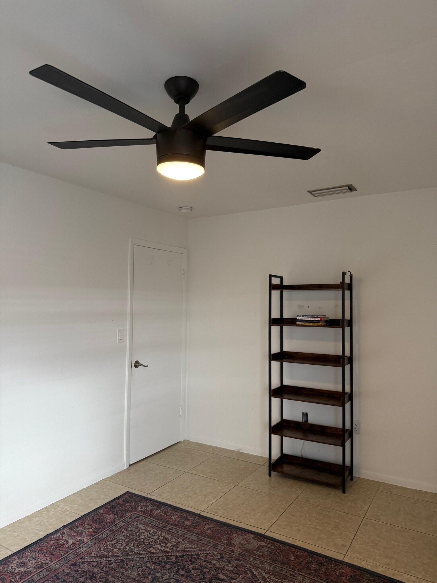 Building Photo - 688 Forrest Dr