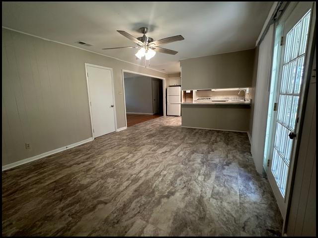 Building Photo - 604 Springwood Dr
