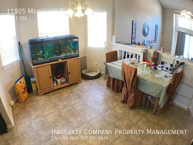Building Photo - 11805 Mesquite Bush Dr