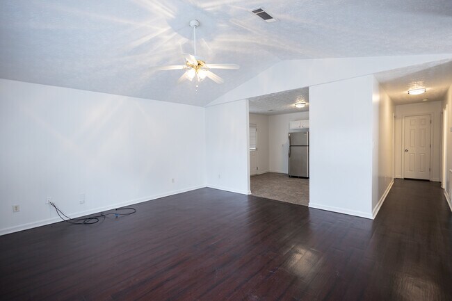 Building Photo - 8791 Freedom Way