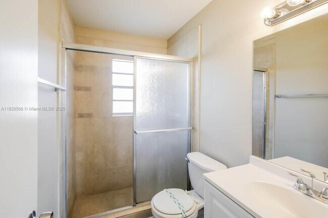 Building Photo - 10966 Winding Creek Way
